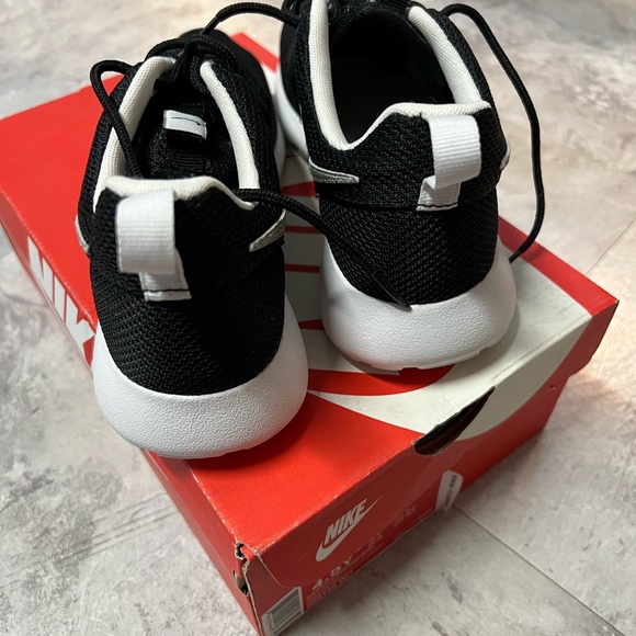 Nike roshe running shoes SZ36.5 - Picture 4 of 7